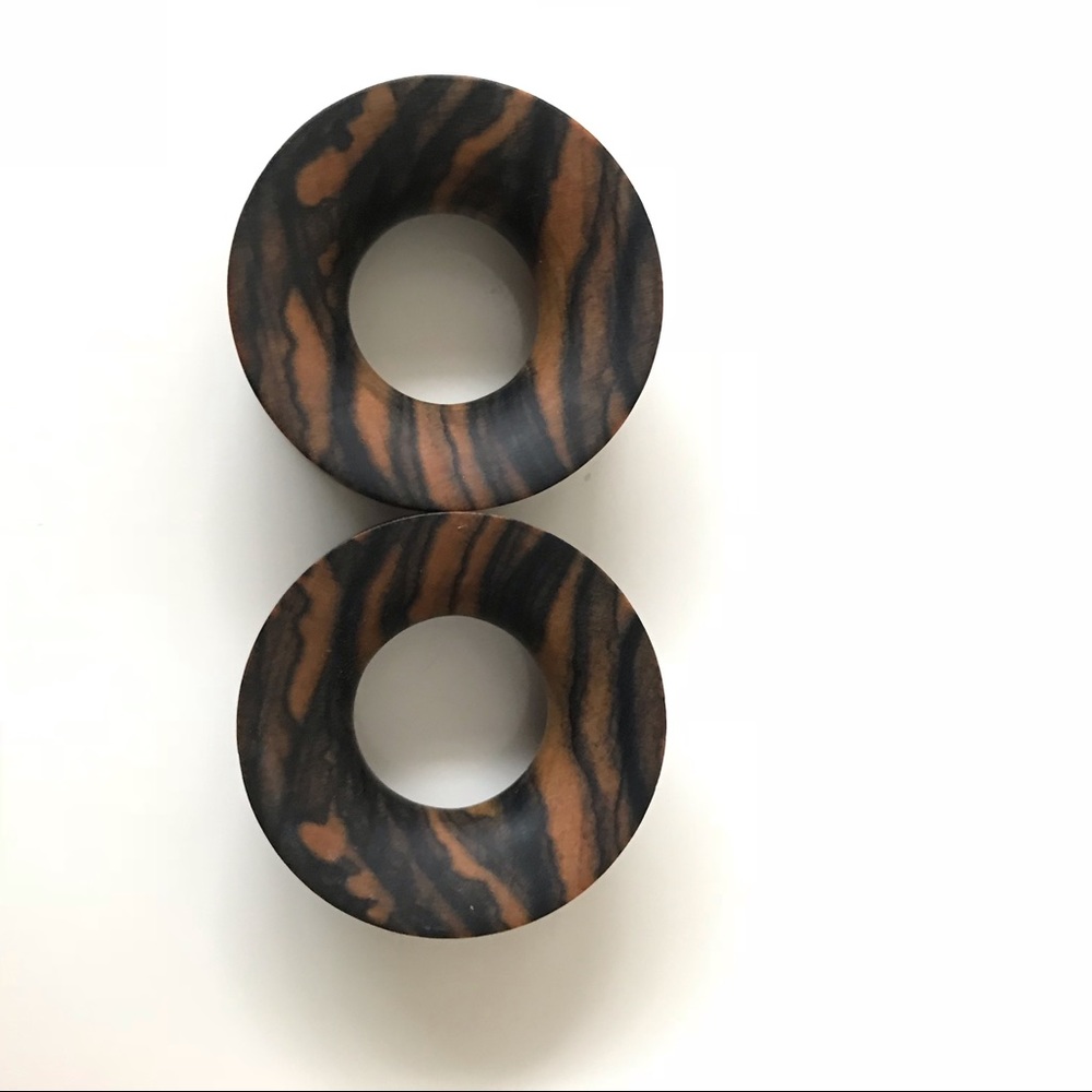 Tawapa tiger ebony plugs